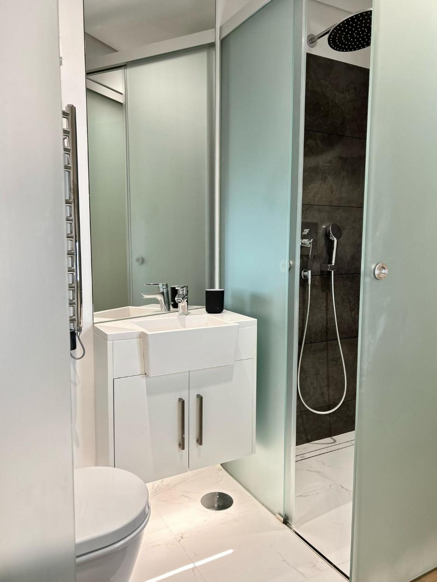 Suite In Shared House In Downtown Lisbon Luaran gambar