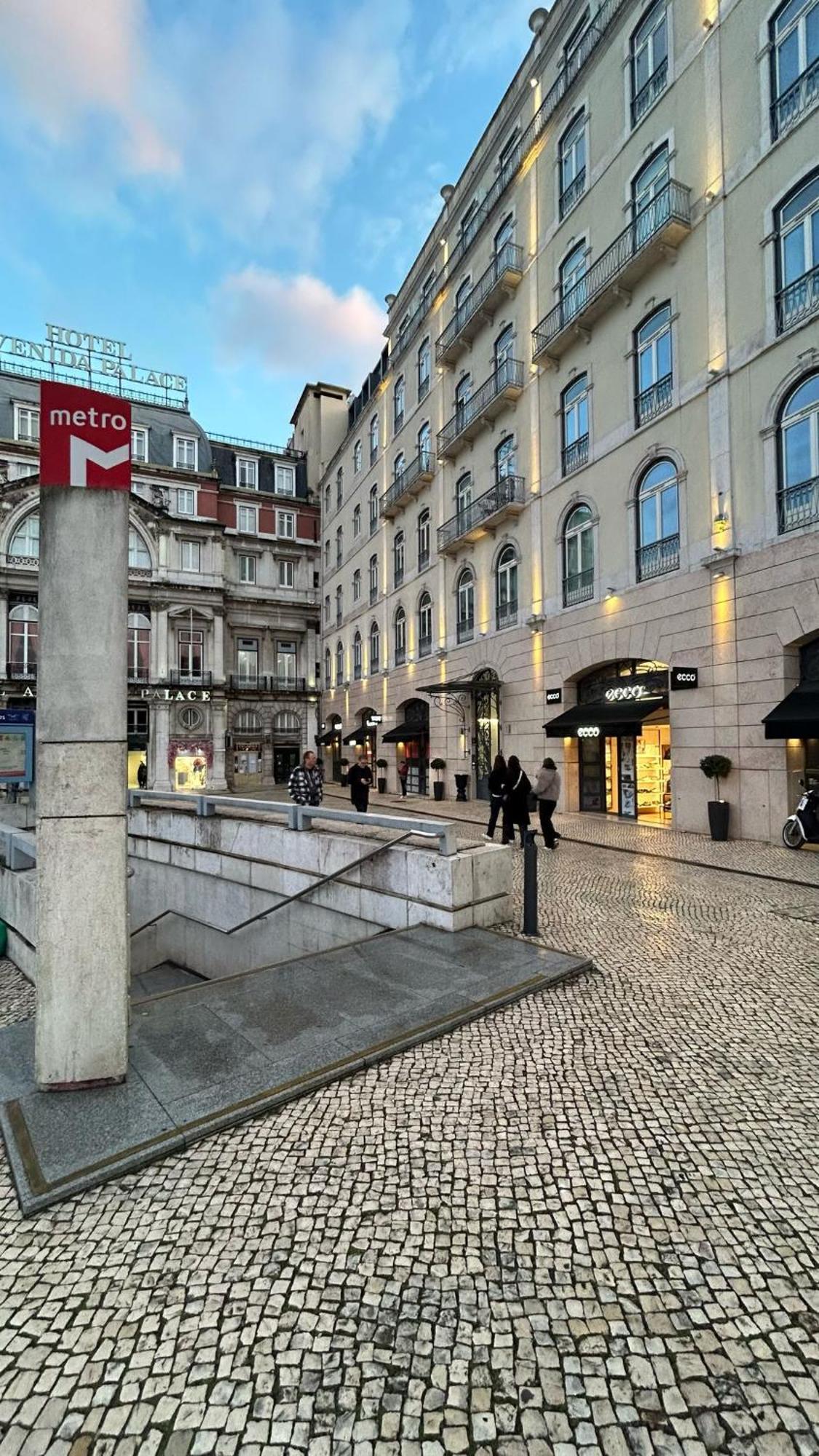 Suite In Shared House In Downtown Lisbon Luaran gambar
